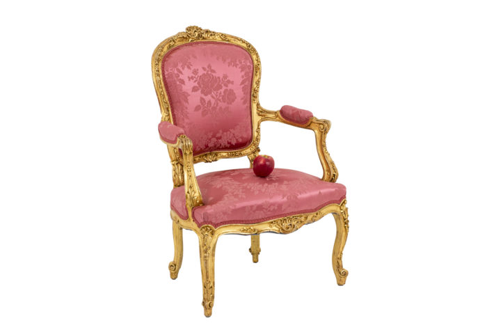Pair of pink armchairs 2