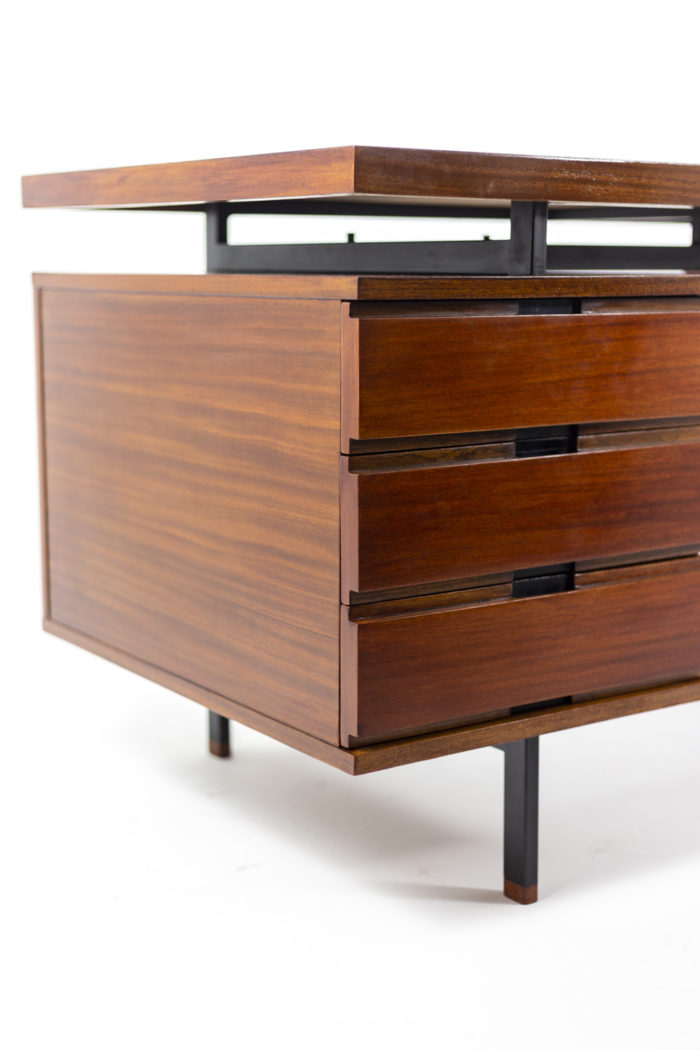 Pierre Guariche, Desk in mahogany and lacquered metal 1