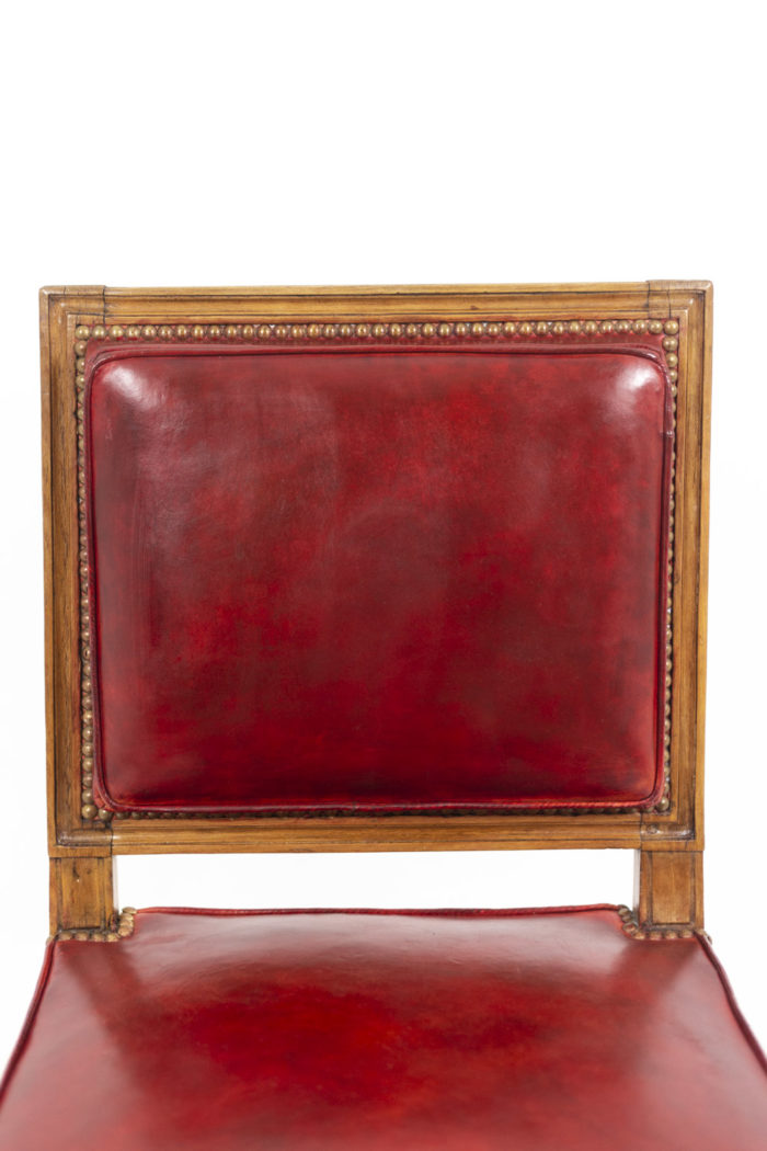 Chaise en bois et cuir, époque Louis XVI, détails 4