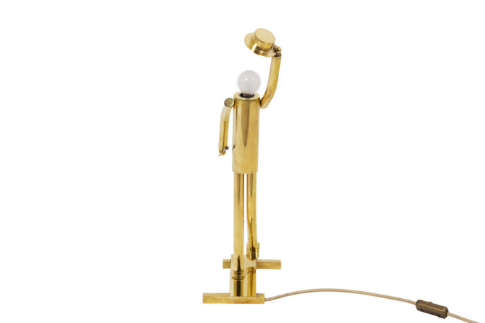 Lampe représentant un danseur de music hall en bronze doré, de face