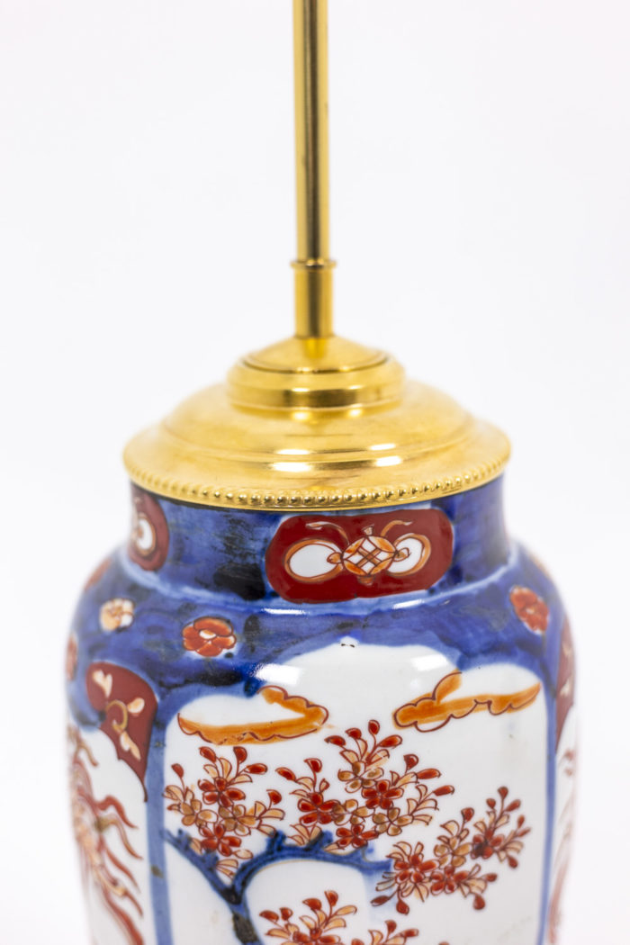 Paire de lampe en porcelaine Imari, détails