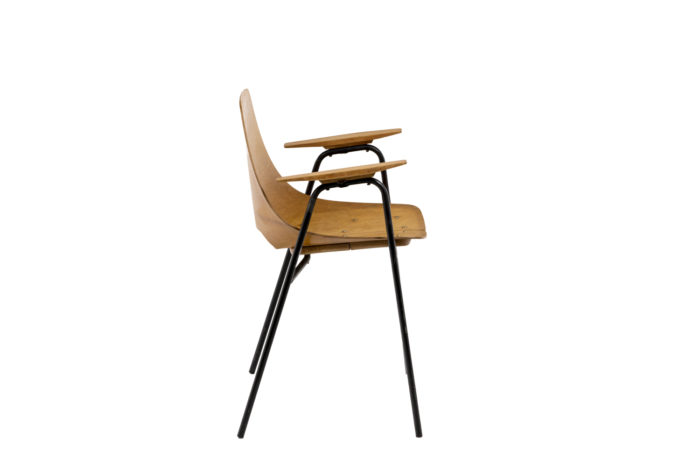 Pierre Guariche, Armchairs in plywood and black lacquered metal 8