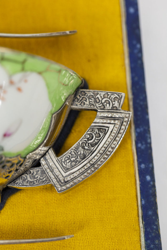 Tea service in celadon porcelain and silver-plated metal 3