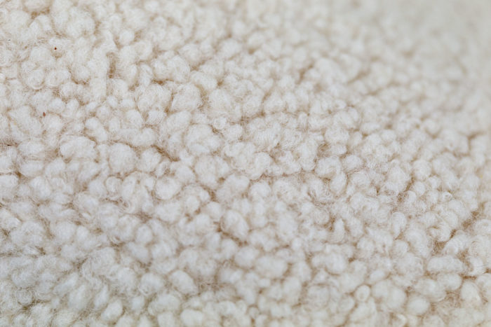 Large square pouffe in sheepskin-like fabric 4