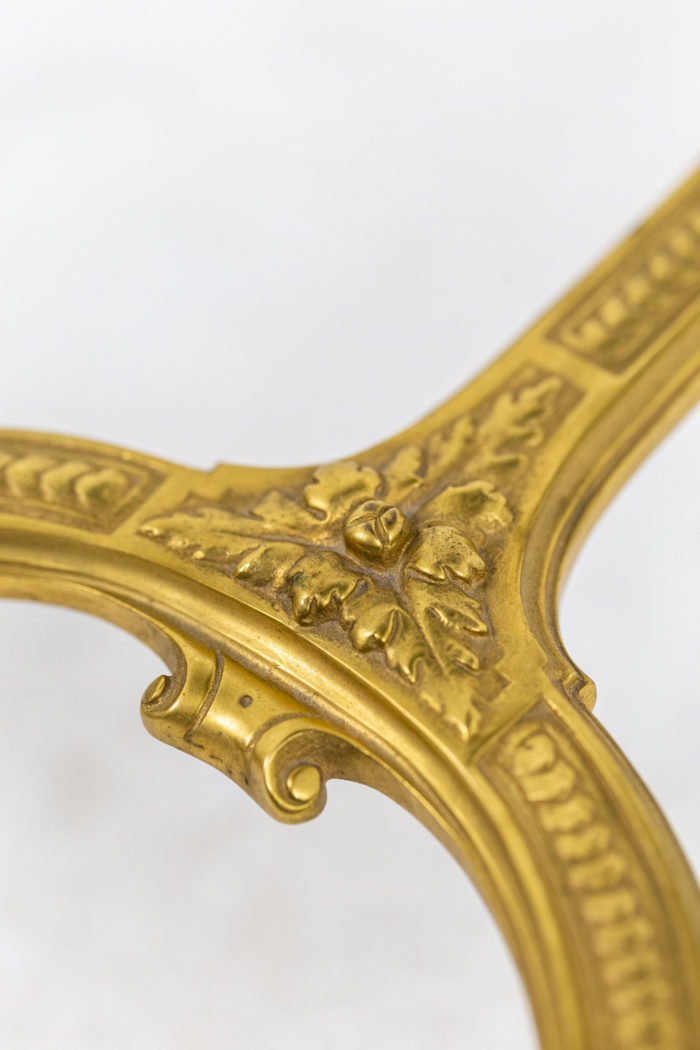 Table in gilt bronze - sheets of the base