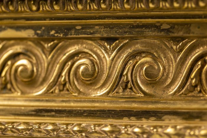Table in gilt bronze - belt
