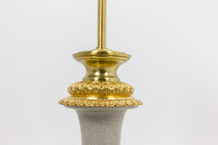 Lampe en porcelaine - détail en bronze