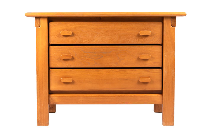 Chest of drawers - face