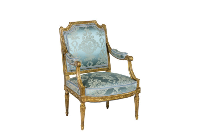 Paire de fauteuils d'apparat de style Louis XVI - 3:4