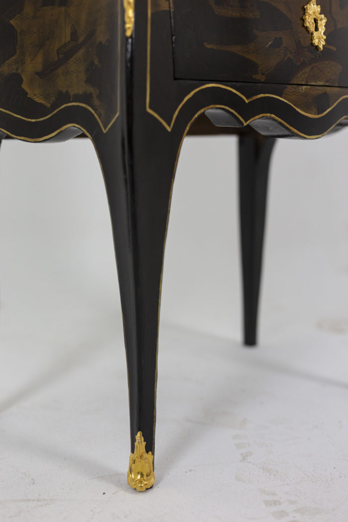 lacquer table - base