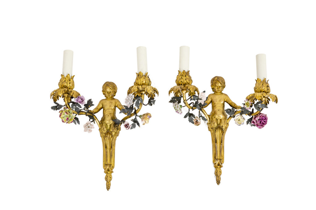 Wall sconces in gilt and porcelain, circa 1880