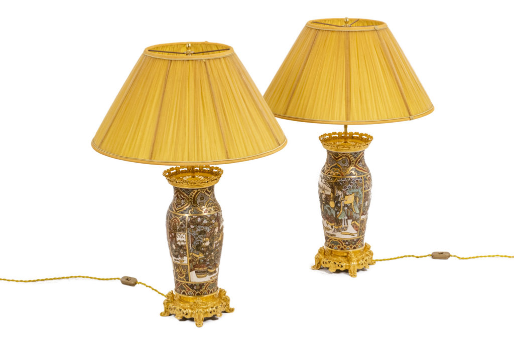 Paire de lampes en faïence de Satsuma et bronze doré, circa 1880
