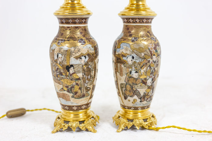 Pair of lamps in Satsuma earthenware - focus