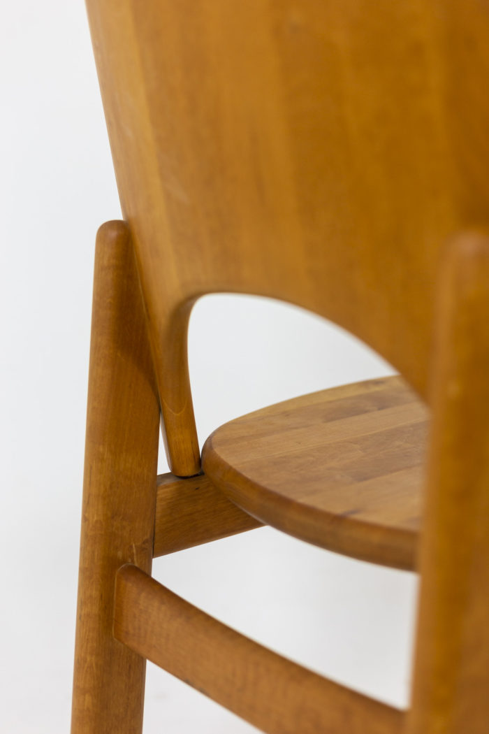 Set of six chairs - detail seat and base