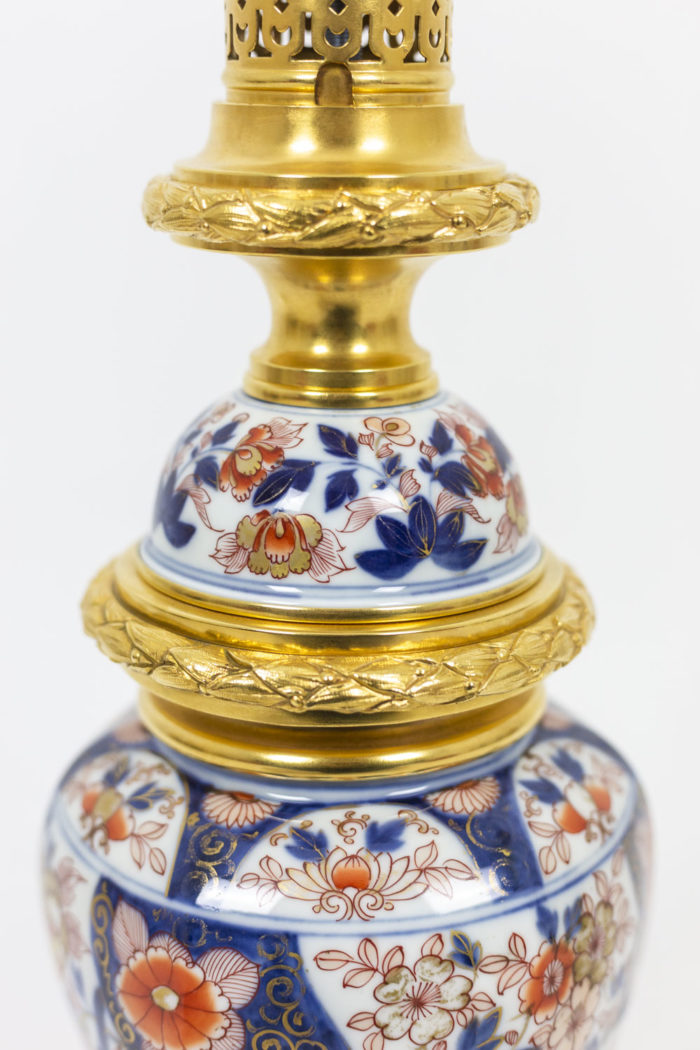Pair of lamps in Imari porcelain - top of the collar