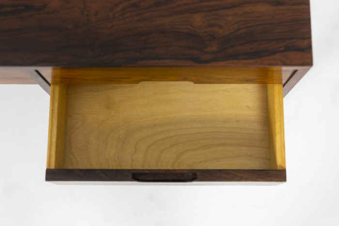 Bureau en palissandre, estampillé Danish Control Furniture - tiroir ouvert