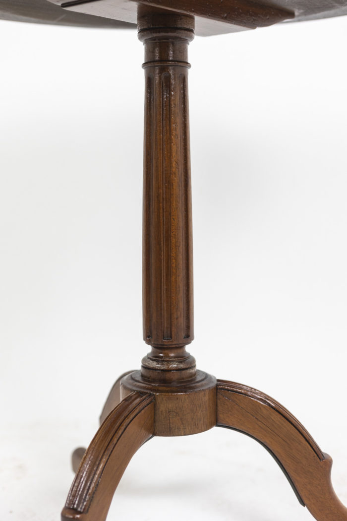 Pedestal of Directoire style - base