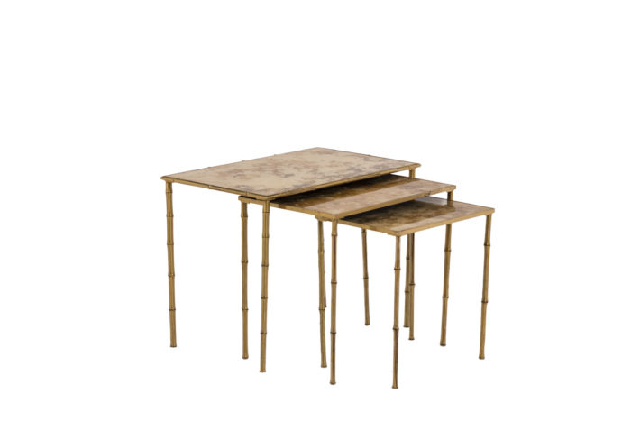 Set of three nesting tables - set