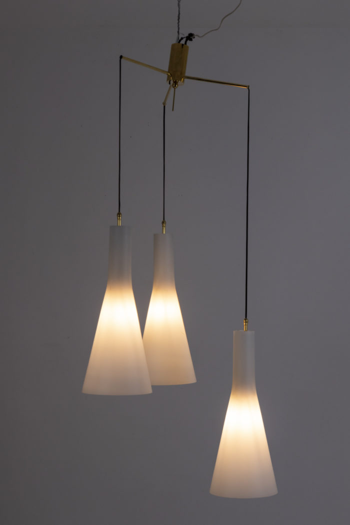 Pendant in brass and opaline - lighted