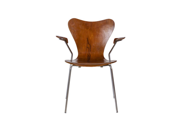 Fauteuil butterfly en bois multiplis moulé réalisé par Arne JACOBSEN et édité par Fritz Hansen dans les années 70 - face