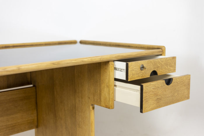Desk in oak - encore des caissons ouverts