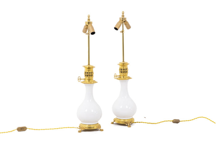 Pair of lamps in white porcelain and bronze, circa 1880 - without lampshade