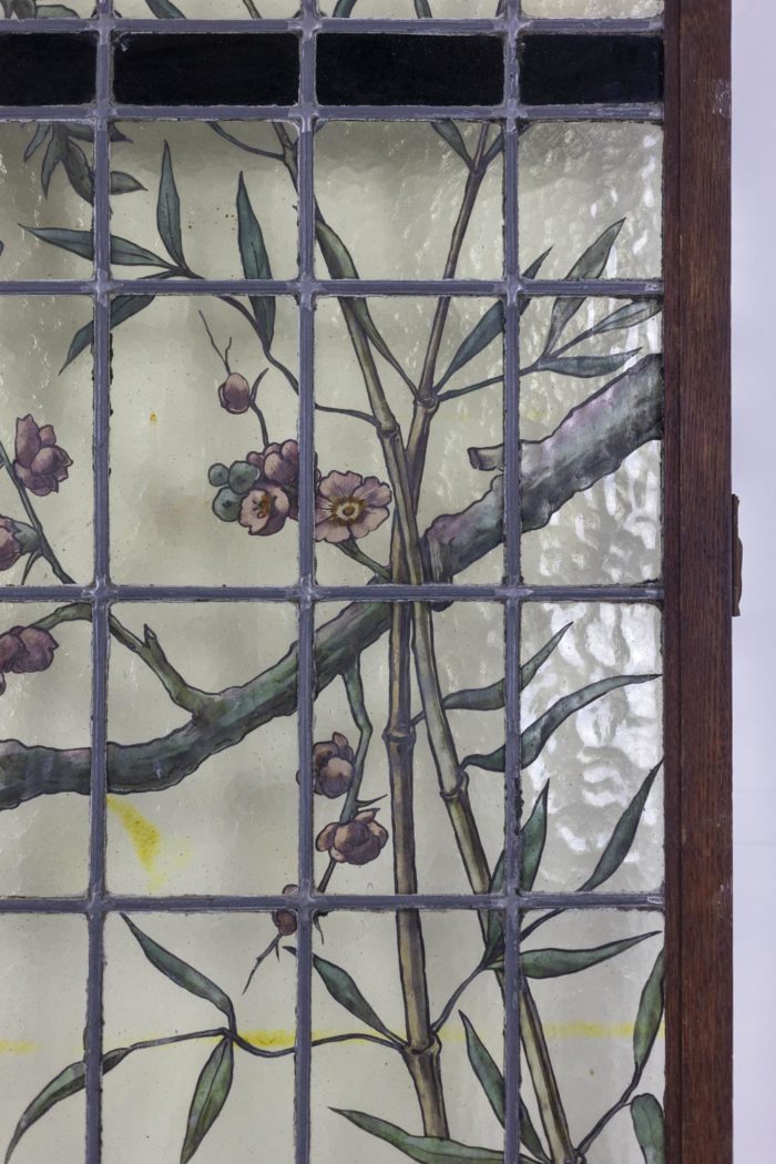 Paire de vitraux à motifs floraux signés Geoffroy, fin du XIXEs - branches et feuillage