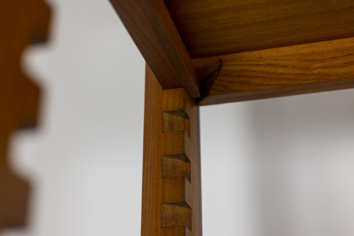 Pierre Chapo, Shelves cabinet in natural elm - again an other detail