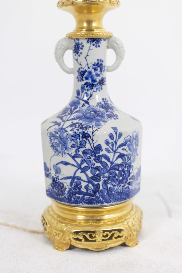 Lamp in Japanese porcelain and gilt bronze