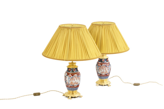 Pair of lamps in Imari porcelain and gilt bronze, circa 1880 - both