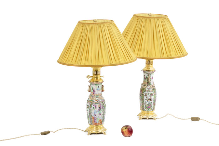 Pair of lamps in porcelain of Canton and bronze, circa 1880 - ladder