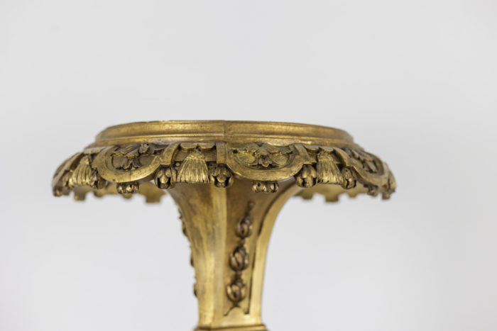 Louis XIV style stand in gilded and carved wood - top of the stand