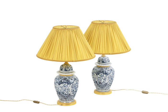 Paire de lampes en faïence de Delft et bronze, circa 1880 - la paire