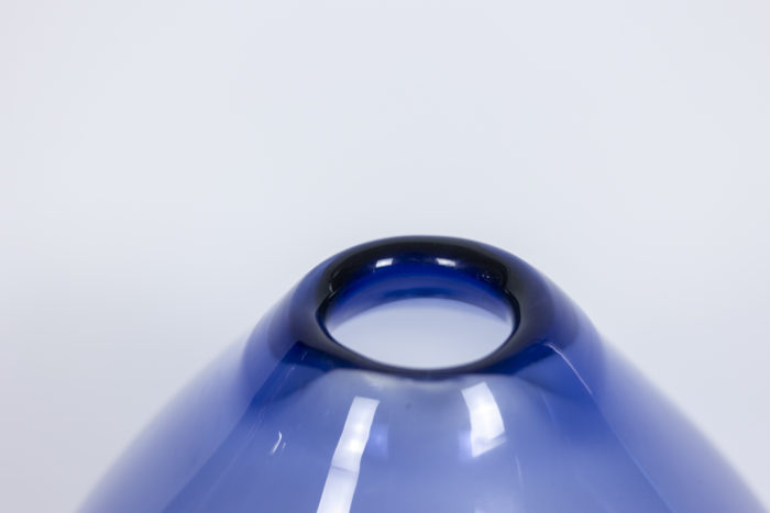 Vase en forme de goutte d'eau de Per Lutken - haut du col
