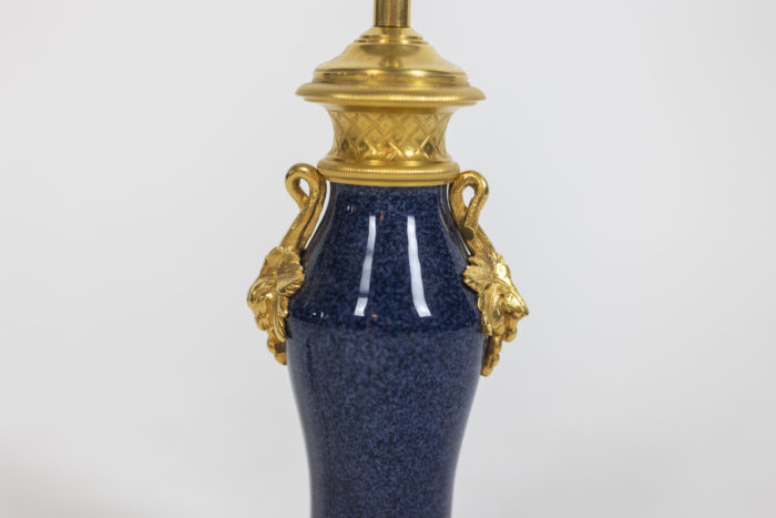 Porcelain and bronze lamp, circa 1880 - other focus