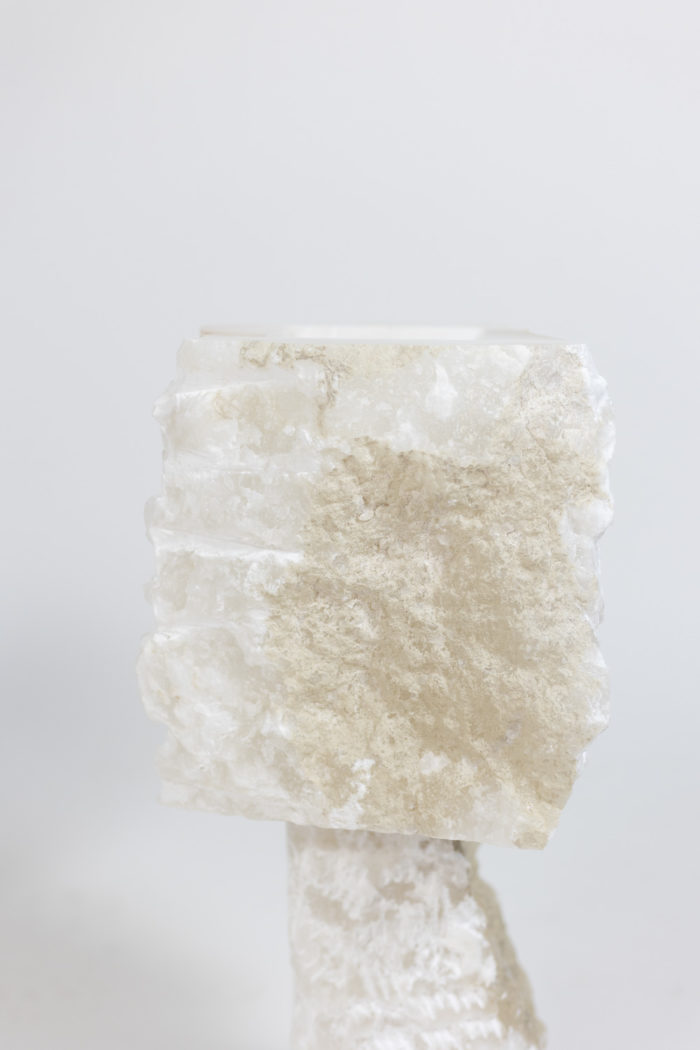 Pair of alabaster lamps, contemporary work - detail