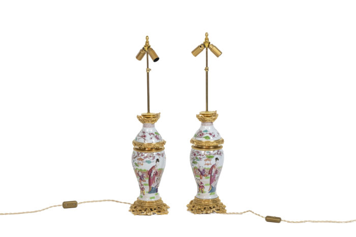 Pair of lamps in porcelain of Samson, circa 1880 - without lampshade