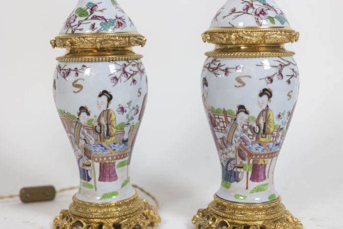 Pair of lamps in porcelain of Samson, circa 1880