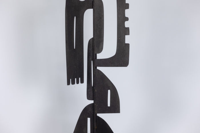 Léo Pacha, sculpture en fer patiné - autre détail