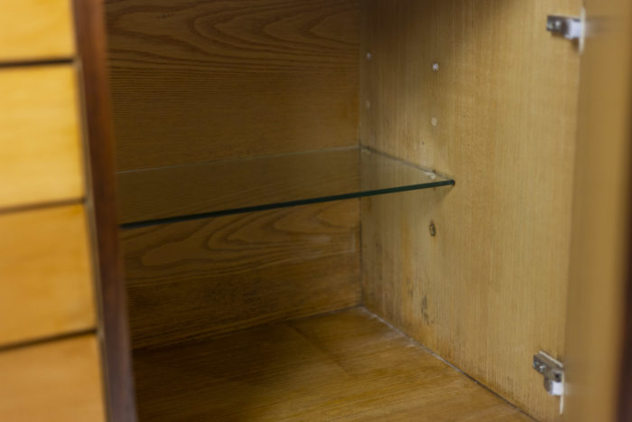 Richard Young, Sideabord in rosewood, 1970s - detail of shelves