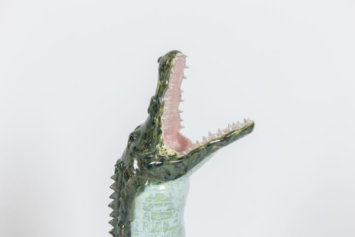 Valérie Courtet, crocodile en céramique - gueule ouverte