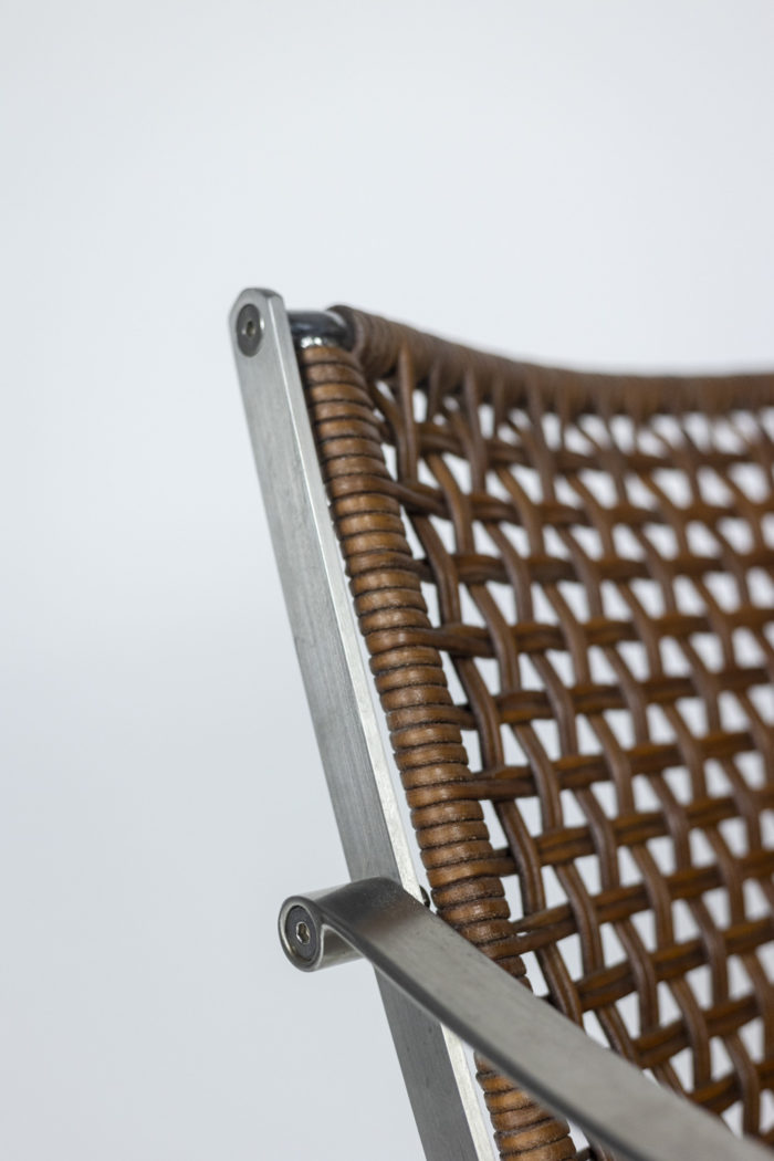 Paire de fauteuils en aluminium brossé et cuir - haut du dossier cuir et alu
