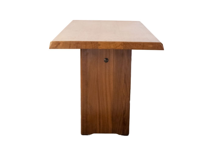 Table de Pierre Chapo en orme massif blond - profil