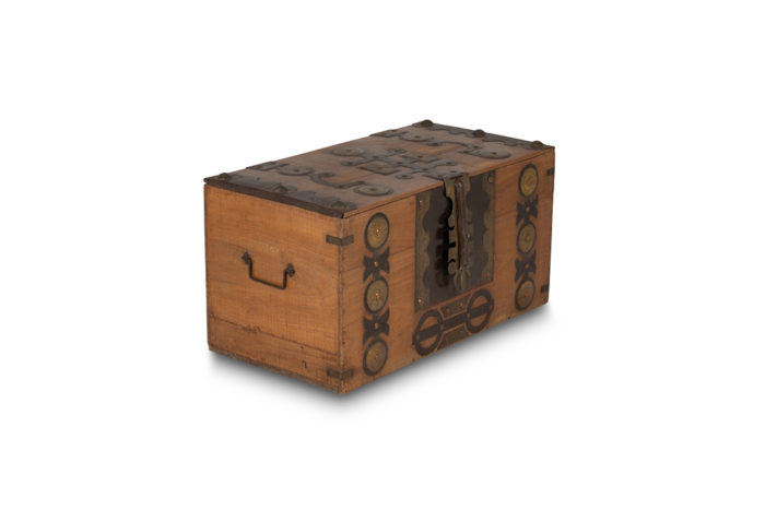 African style wooden chest, 20th century - 3/4