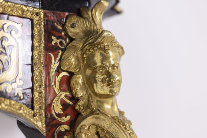 Console en marqueterie André Charles Boulle - grotesques