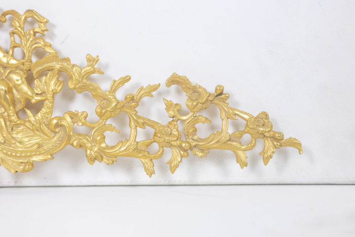 Gilded bronze pediment - other zoom