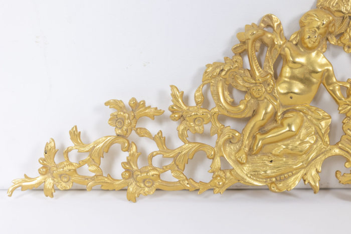 Gilded bronze pediment - focus