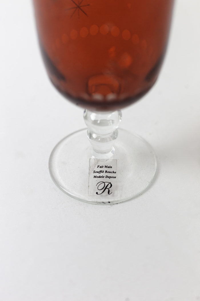 Ensemble de verres de Bohème - pied de verre