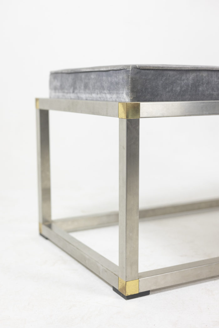 Banquette en métal doré et argenté - focus