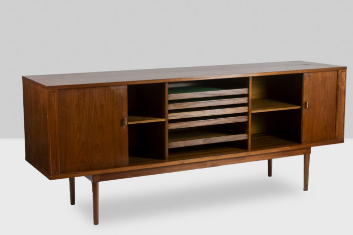 Peter Løvig Nielsen. Sideboard in teak. 1970s - open bis